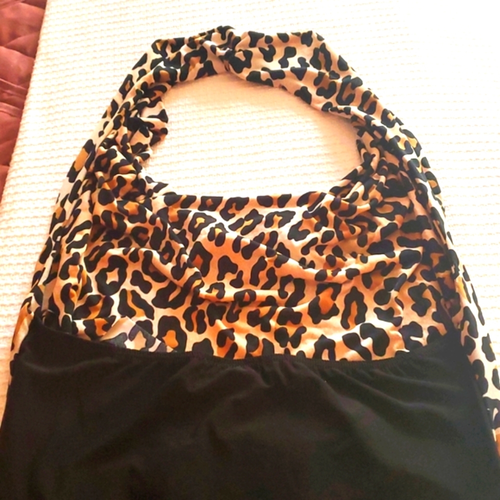 Wet Seal Leopard Print Mini Halter Top with Gold Belt - Picture 5 of 5